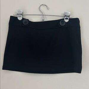 Forever 21 vintage 2000’s black mini skirt
